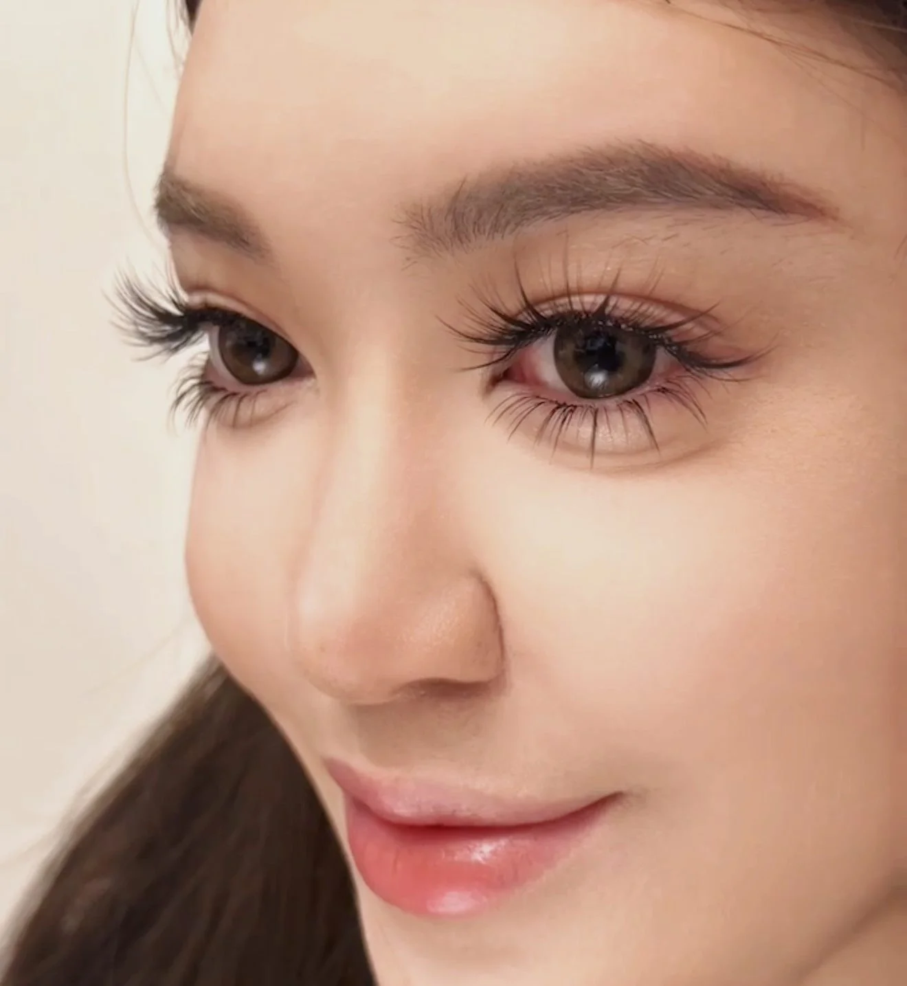 Hers Luxe eyelash extensions — wispy custom set